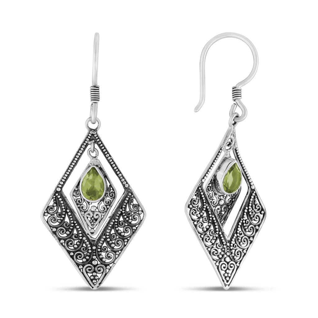 Bali Jewelry-Scrolling Swing Earrings, Peridot-teklaestelle